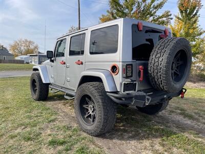 2015 Jeep Wrangler Unlimited Sahara   - Photo 8 - Rushville, IN 46173