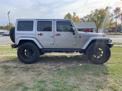 2015 Jeep Wrangler Unlimited Sahara   - Photo 5 - Rushville, IN 46173