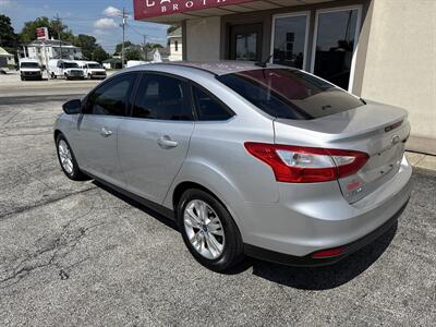 2012 Ford Focus SEL   - Photo 8 - Rushville, IN 46173