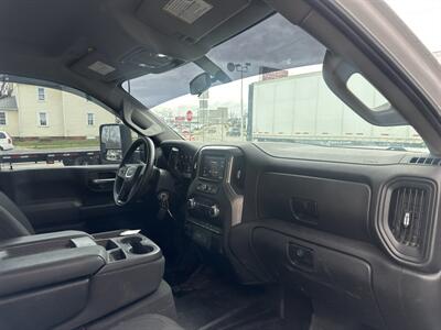 2022 GMC Sierra 2500 Pro - Photo 14 - Rushville, IN 46173