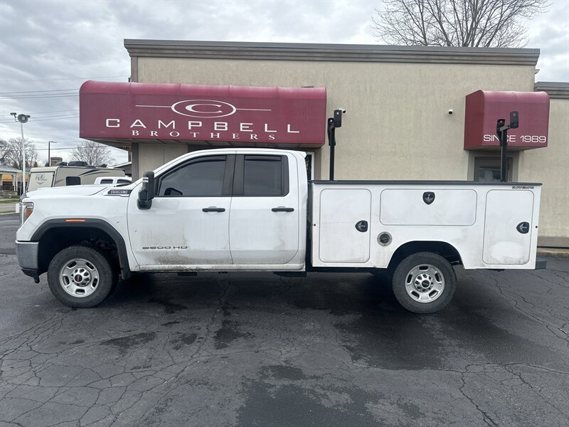 2022 GMC Sierra 2500 Pro   - Photo 1 - Rushville, IN 46173