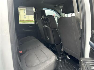 2022 GMC Sierra 2500 Pro   - Photo 15 - Rushville, IN 46173