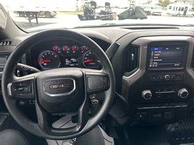 2022 GMC Sierra 2500 Pro   - Photo 17 - Rushville, IN 46173