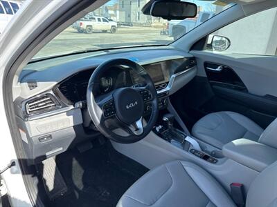 2022 Kia Niro EX Premium   - Photo 10 - Rushville, IN 46173