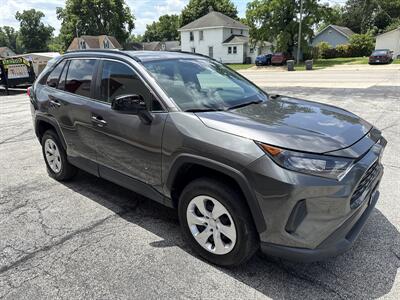 2021 Toyota RAV4 LE   - Photo 4 - Rushville, IN 46173