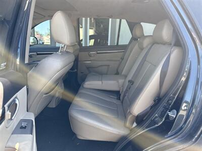 2012 Hyundai SANTA FE Limited   - Photo 10 - Rushville, IN 46173