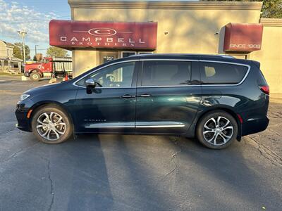 2024 Chrysler Pacifica Pinnacle Minivan