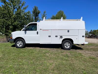 2014 Chevrolet Express 3500   - Photo 1 - Rushville, IN 46173