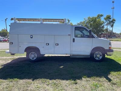 2014 Chevrolet Express 3500   - Photo 5 - Rushville, IN 46173