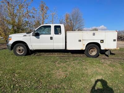 2014 Ford F-350 Super Duty XL   - Photo 1 - Rushville, IN 46173