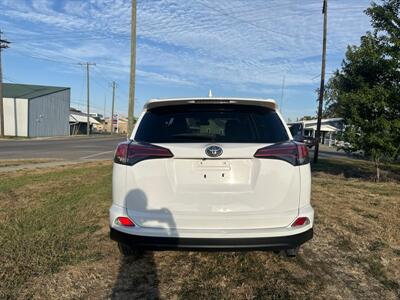 2018 Toyota RAV4 LE   - Photo 7 - Rushville, IN 46173