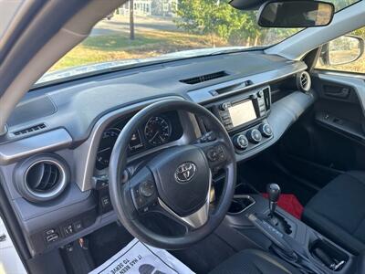 2018 Toyota RAV4 LE   - Photo 10 - Rushville, IN 46173