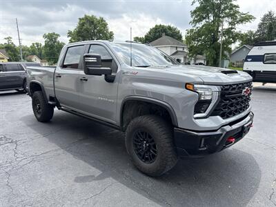 2025 Chevrolet Silverado 2500 ZR2 - Photo 4 - Rushville, IN 46173