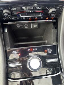 2022 Jeep Grand Cherokee Overland - Photo 17 - Rushville, IN 46173