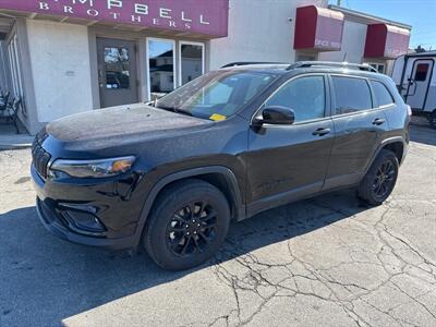 2023 Jeep Cherokee Altitude Lux   - Photo 2 - Rushville, IN 46173