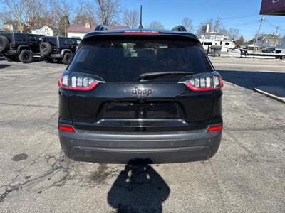 2023 Jeep Cherokee Altitude Lux   - Photo 7 - Rushville, IN 46173