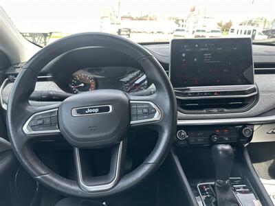 2022 Jeep Compass Latitude Lux   - Photo 11 - Rushville, IN 46173