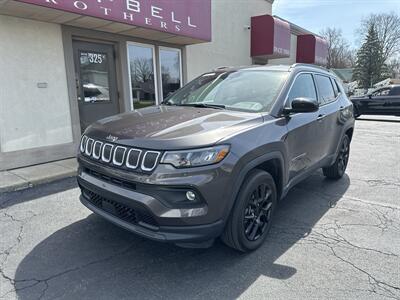 2022 Jeep Compass Latitude Lux   - Photo 2 - Rushville, IN 46173