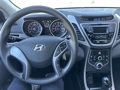 2016 Hyundai ELANTRA SE - Photo 9 - Rushville, IN 46173