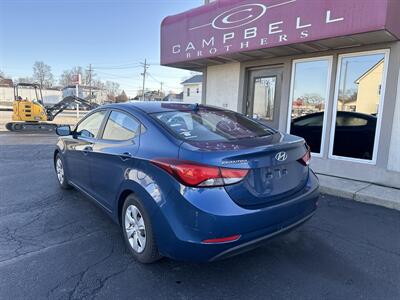 2016 Hyundai ELANTRA SE - Photo 6 - Rushville, IN 46173