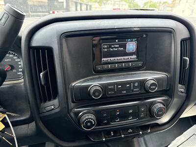 2015 Chevrolet Silverado 3500HD CC Work Truck - Photo 16 - Rushville, IN 46173