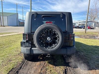 2008 Jeep Wrangler Unlimited Sahara   - Photo 7 - Rushville, IN 46173