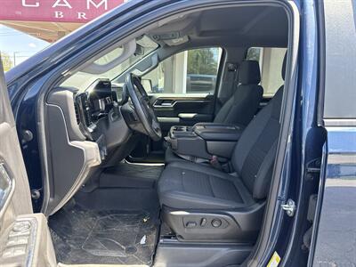 2022 Chevrolet Silverado 1500 LT - Photo 8 - Rushville, IN 46173