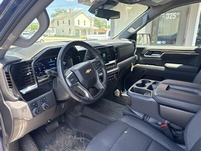 2022 Chevrolet Silverado 1500 LT - Photo 9 - Rushville, IN 46173