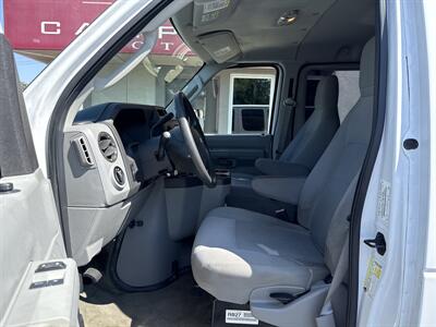 2014 Ford E-350 SD XLT   - Photo 8 - Rushville, IN 46173