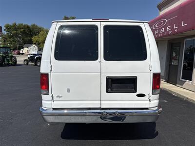 2014 Ford E-350 SD XLT   - Photo 6 - Rushville, IN 46173