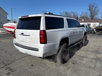 2015 Chevrolet Suburban LT   - Photo 6 - Rushville, IN 46173