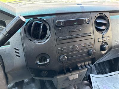 2014 Ford F-550 XL Stake Bed   - Photo 10 - Rushville, IN 46173