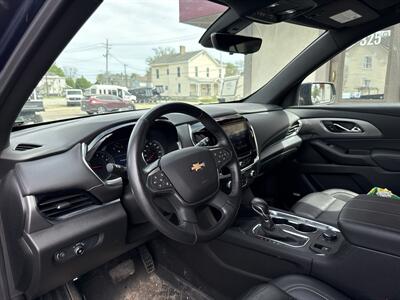 2022 Chevrolet Traverse LT Leather   - Photo 4 - Rushville, IN 46173