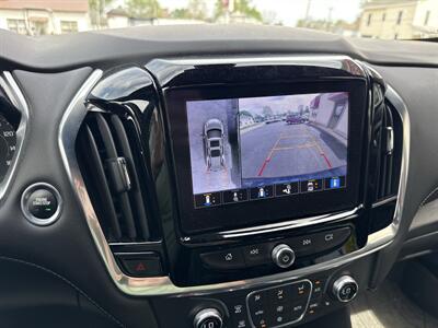 2022 Chevrolet Traverse LT Leather   - Photo 9 - Rushville, IN 46173