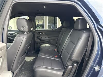 2022 Chevrolet Traverse LT Leather   - Photo 5 - Rushville, IN 46173