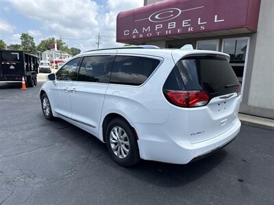 2018 Chrysler Pacifica Touring L Plus   - Photo 7 - Rushville, IN 46173
