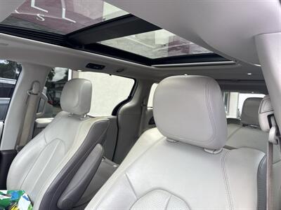 2018 Chrysler Pacifica Touring L Plus   - Photo 10 - Rushville, IN 46173