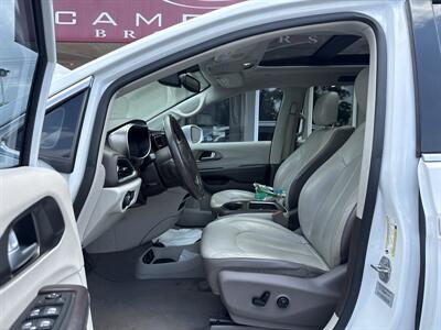 2018 Chrysler Pacifica Touring L Plus   - Photo 8 - Rushville, IN 46173