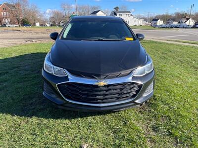 2019 Chevrolet Cruze LS   - Photo 3 - Rushville, IN 46173