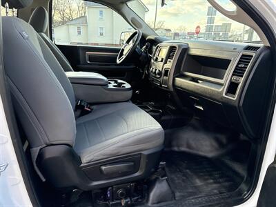 2018 RAM 2500 Tradesman   - Photo 5 - Rushville, IN 46173