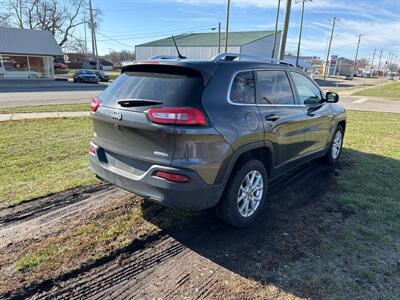 2015 Jeep Cherokee Latitude   - Photo 6 - Rushville, IN 46173