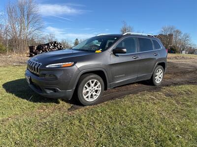 2015 Jeep Cherokee Latitude   - Photo 2 - Rushville, IN 46173