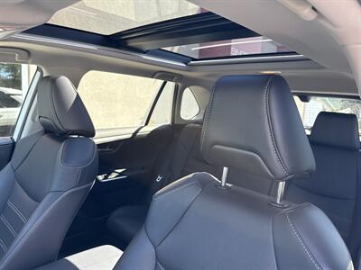 2021 Toyota RAV4 Hybrid Limited   - Photo 11 - Rushville, IN 46173