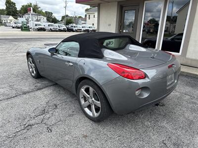 2006 Pontiac Solstice Convertible   - Photo 8 - Rushville, IN 46173