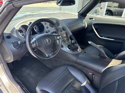 2006 Pontiac Solstice Convertible   - Photo 10 - Rushville, IN 46173