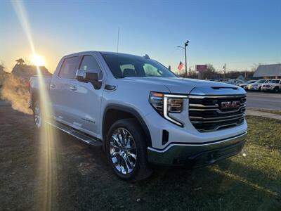 2023 GMC Sierra 1500 SLT   - Photo 4 - Rushville, IN 46173