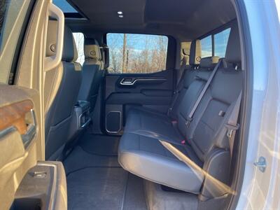 2023 GMC Sierra 1500 SLT   - Photo 13 - Rushville, IN 46173