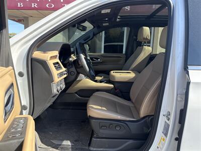 2023 Chevrolet Suburban Premier   - Photo 8 - Rushville, IN 46173