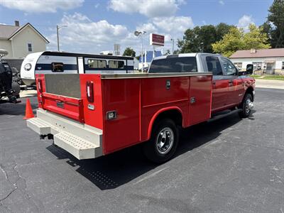 2022 RAM 3500 Tradesman - Photo 6 - Rushville, IN 46173