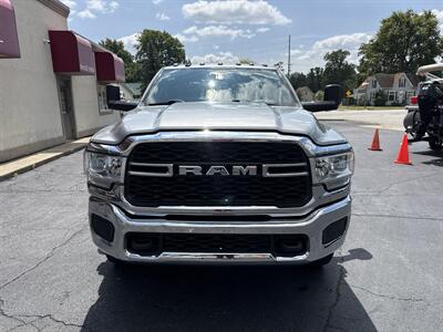 2022 RAM 3500 Tradesman - Photo 4 - Rushville, IN 46173